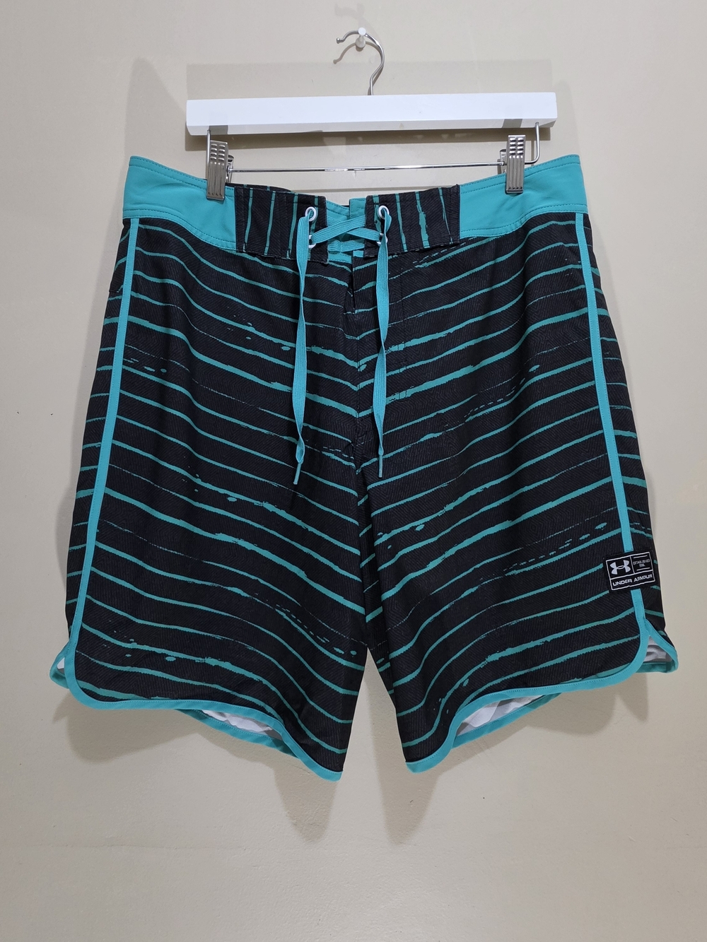 Under Armour Swim Trunks Black Teal Striped HeatGear Men 34